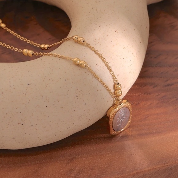 18K Gold Plated Rose Pendant Necklace - Picture 5 of 13